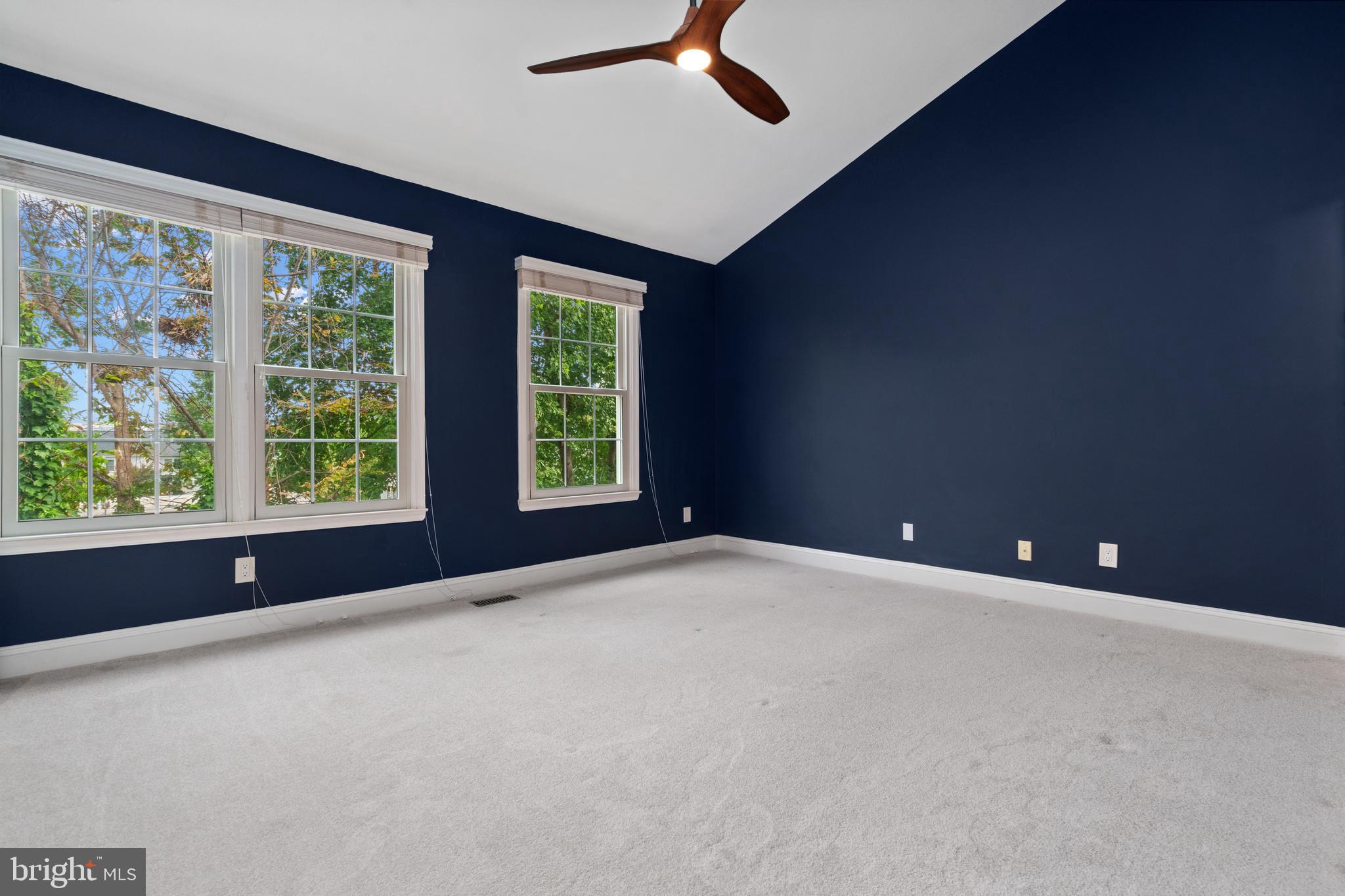 Real estate listing preview #13