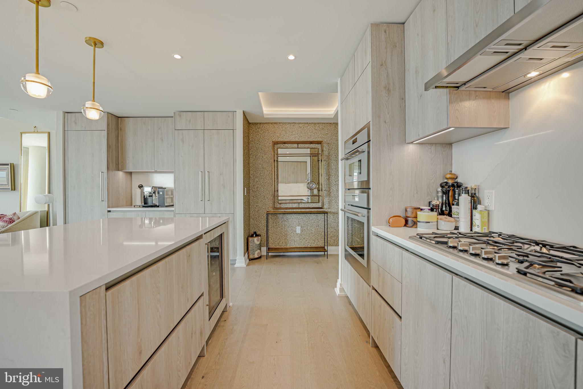 Real estate listing preview #4