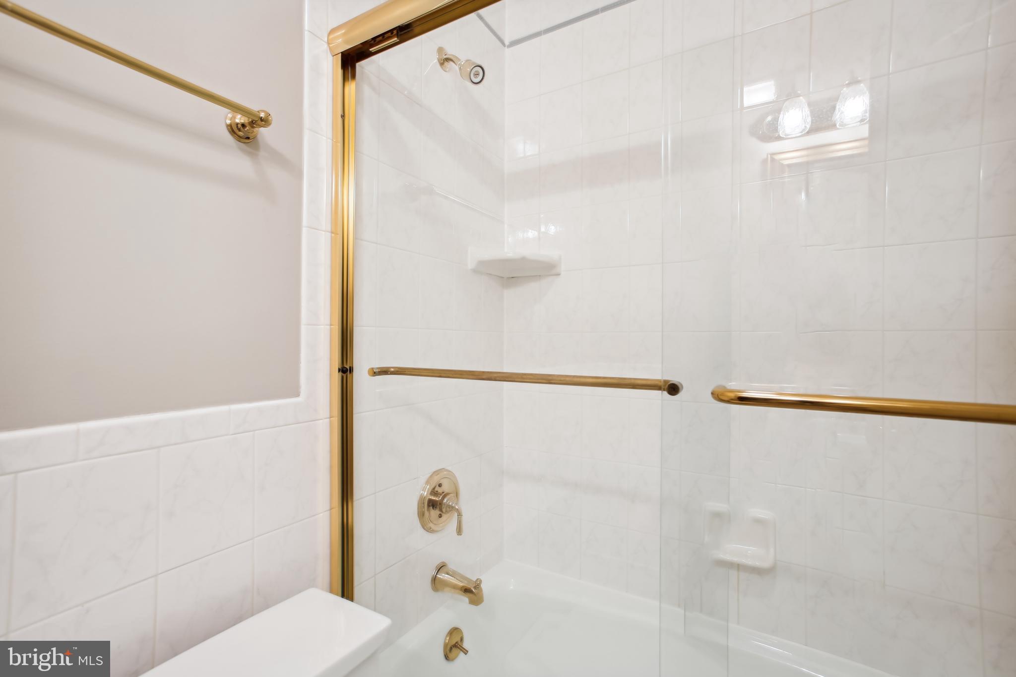 Real estate listing preview #35