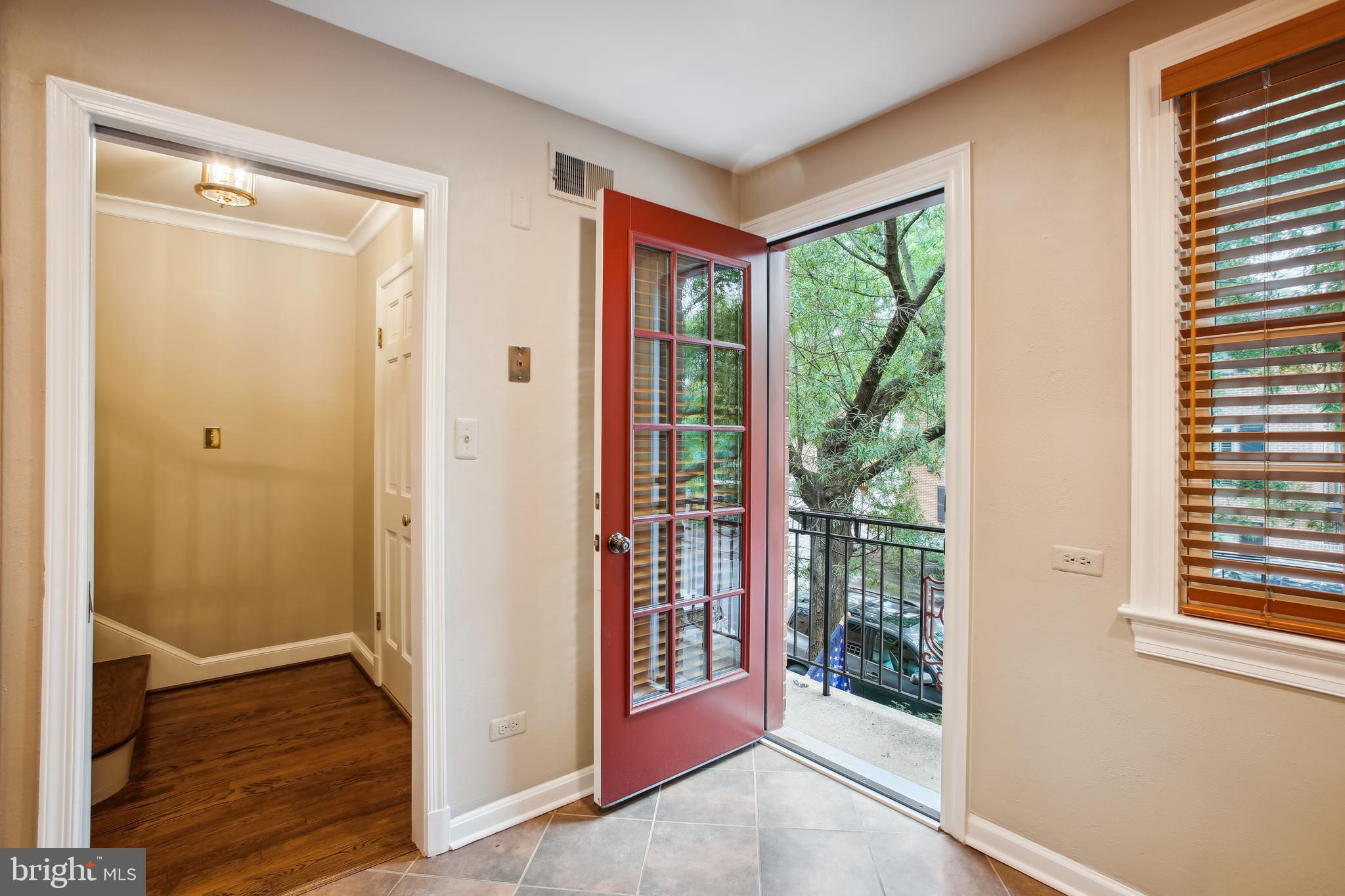 Real estate listing preview #21