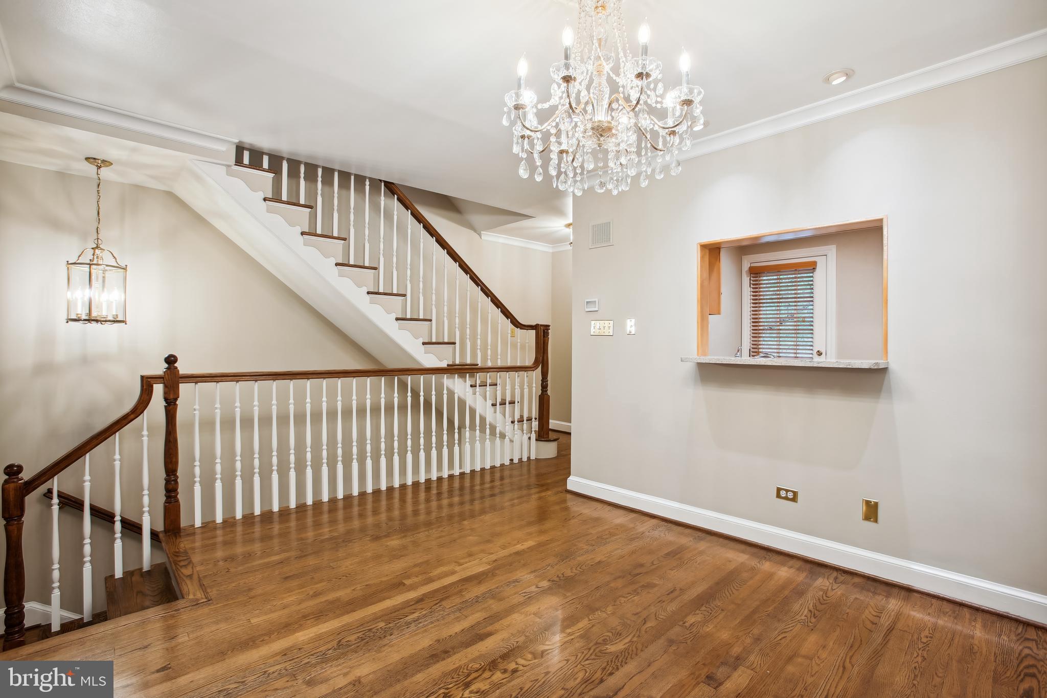 Real estate listing preview #17