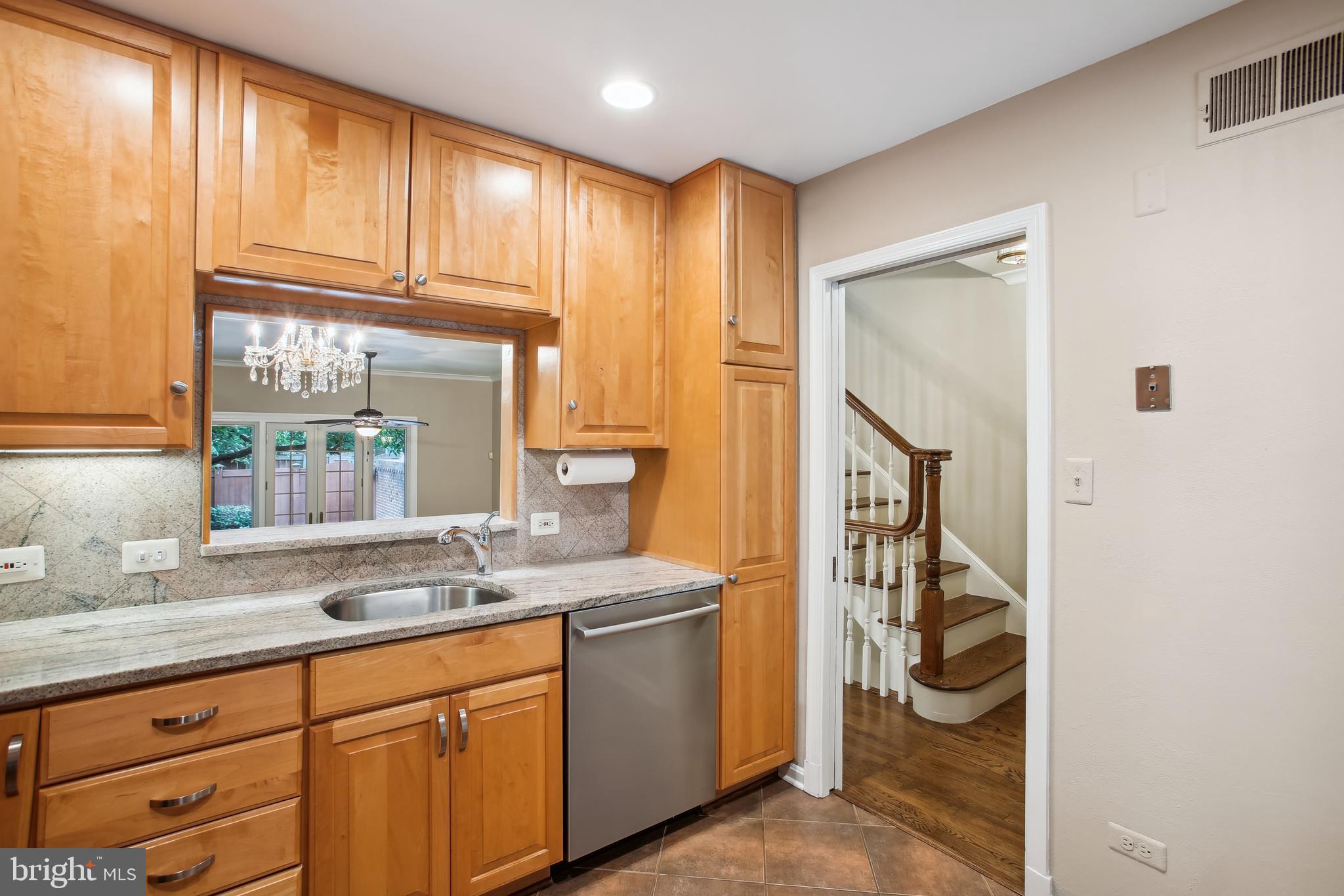 Real estate listing preview #18