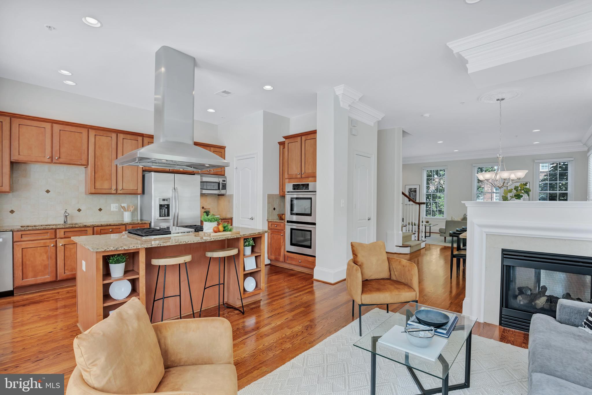 Real estate listing preview #13