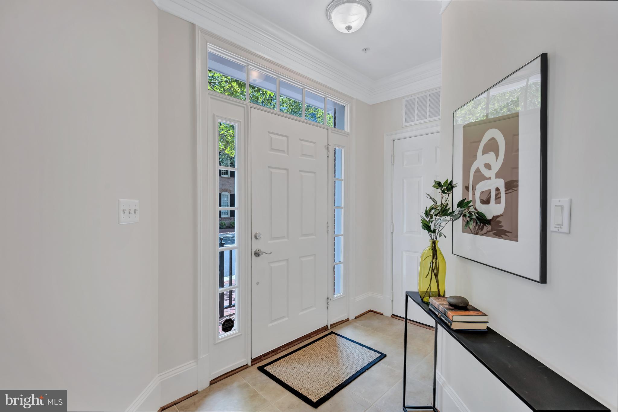 Real estate listing preview #5