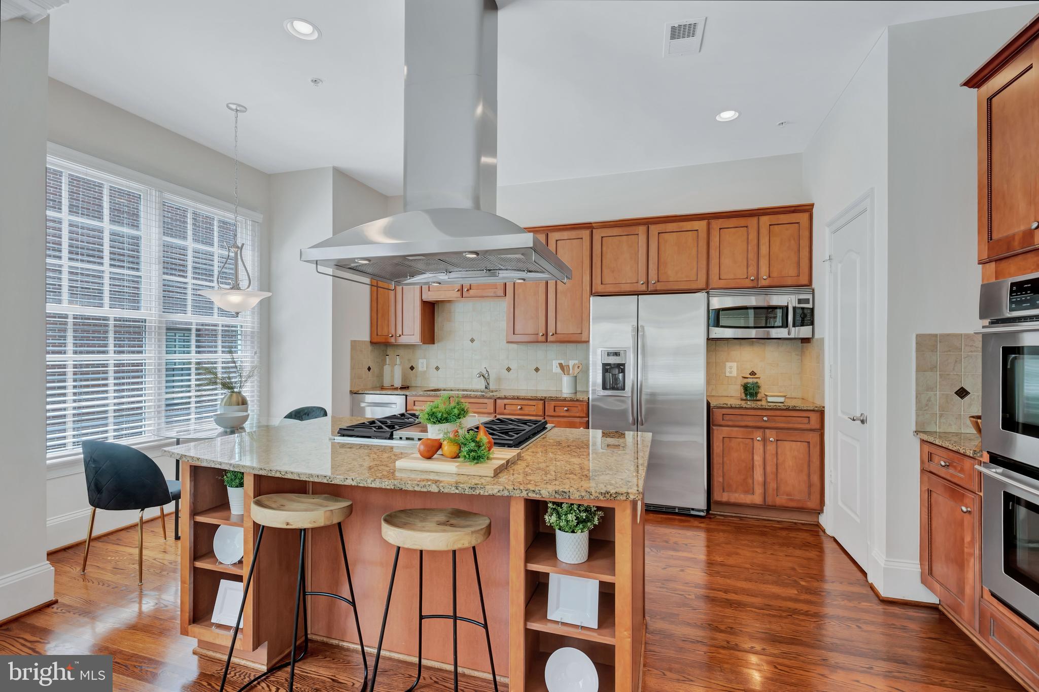 Real estate listing preview #15