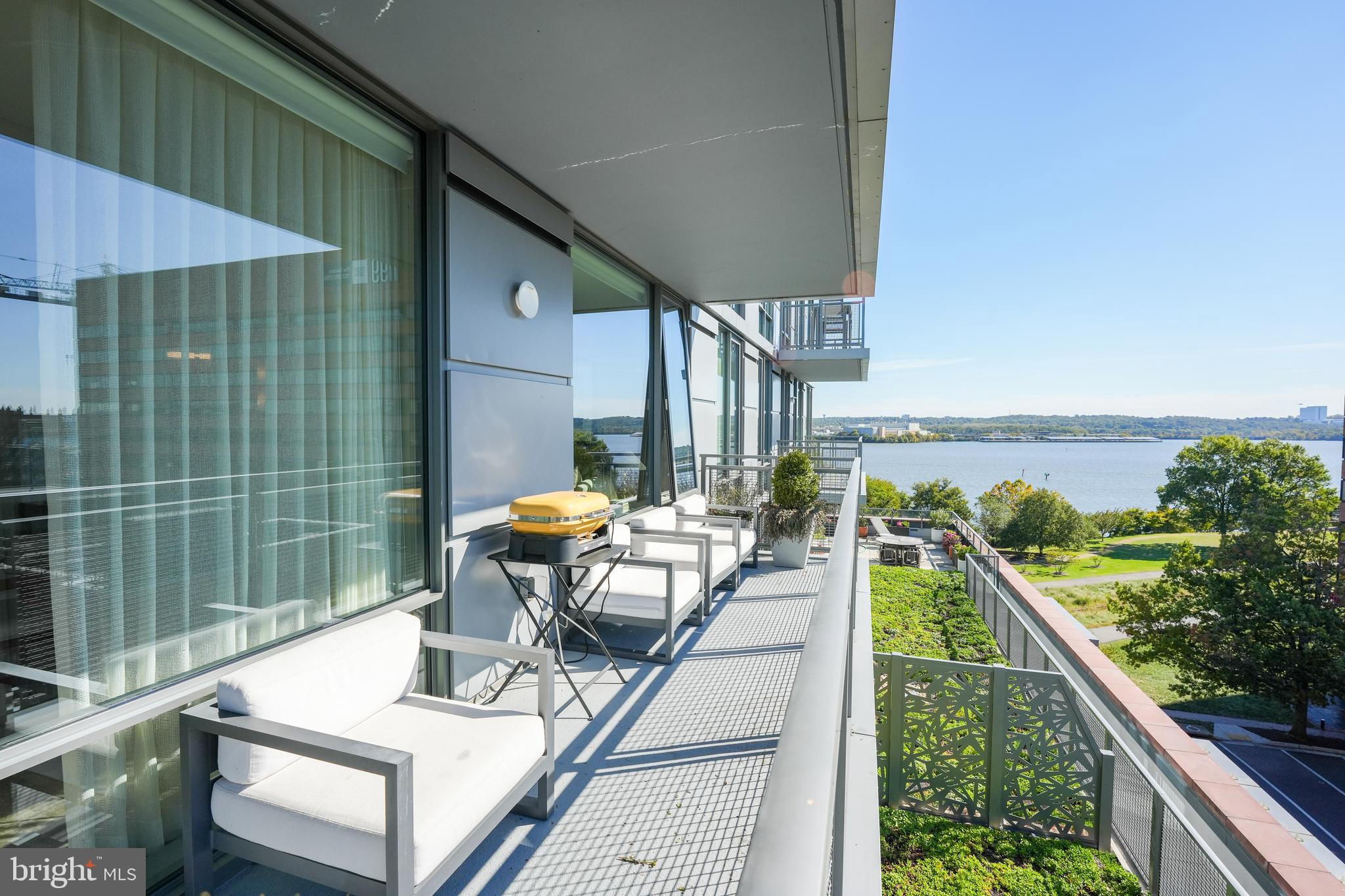 Real estate listing preview #13