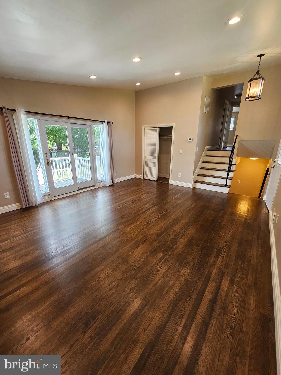 Real estate listing preview #5