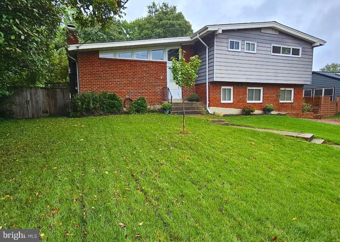 Real estate listing preview #2