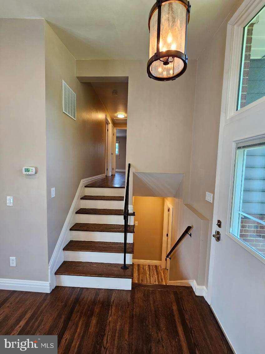 Real estate listing preview #7