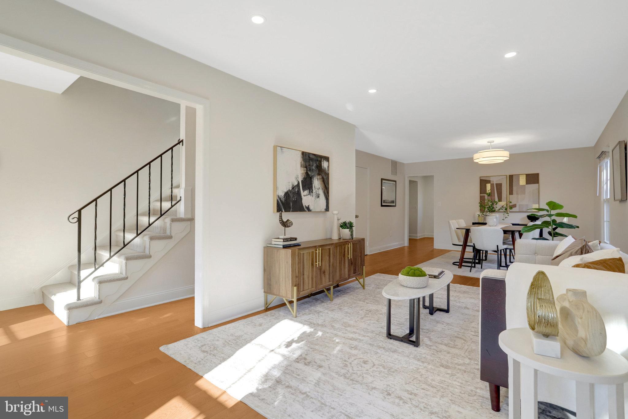 Real estate listing preview #3