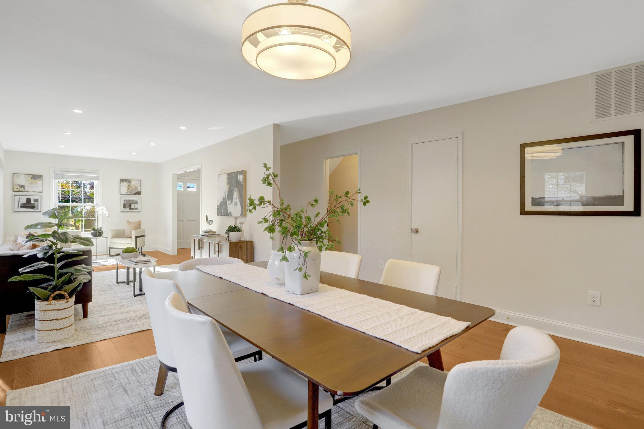 Real estate listing preview #12