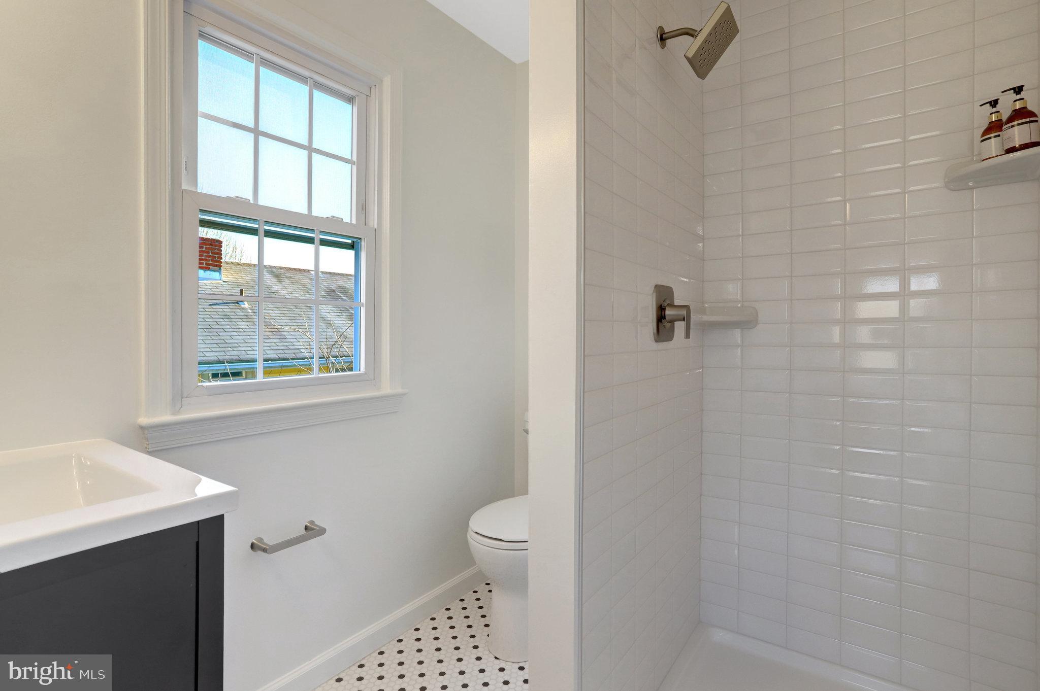 Real estate listing preview #34