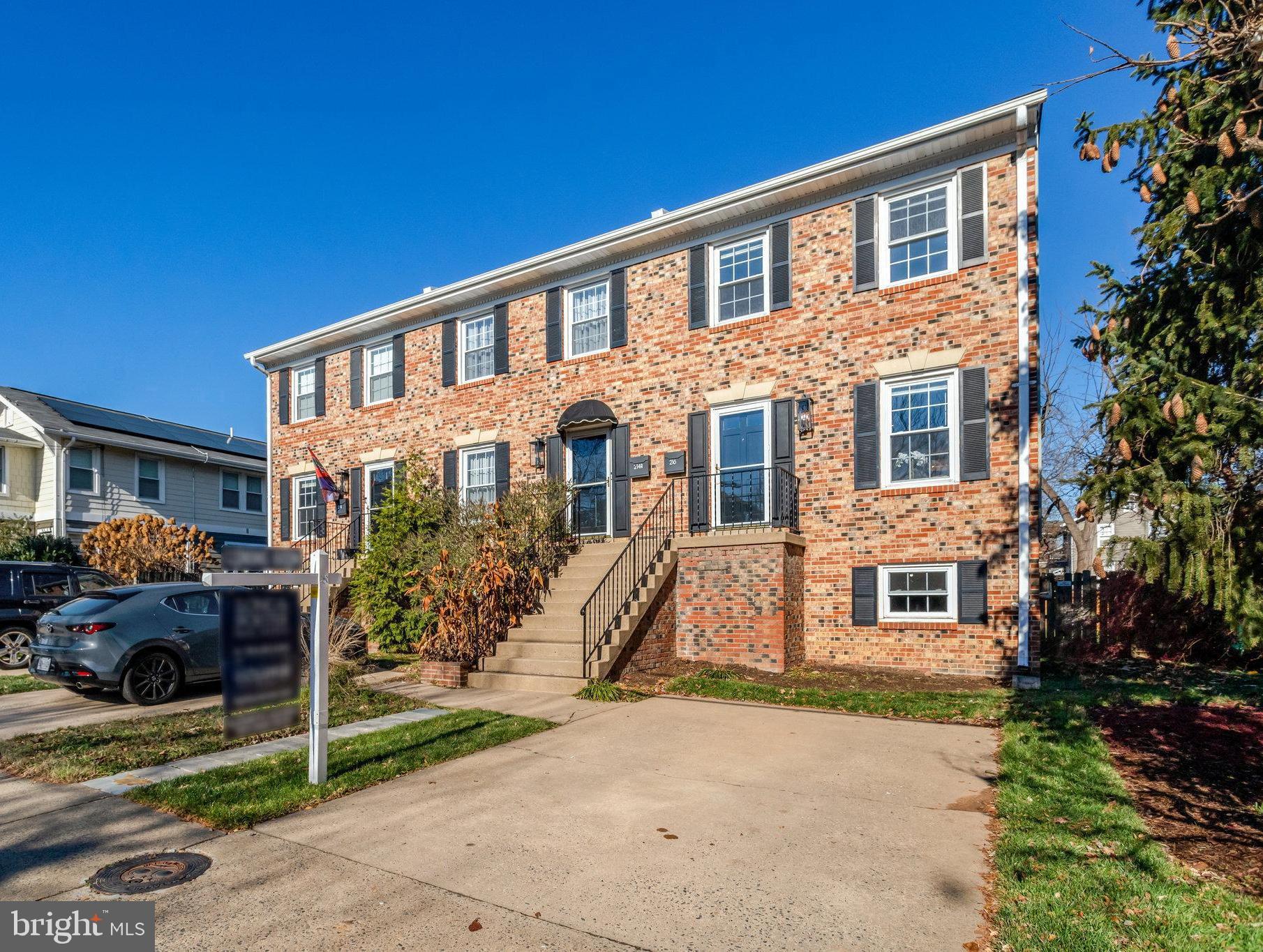 Real estate listing preview #2