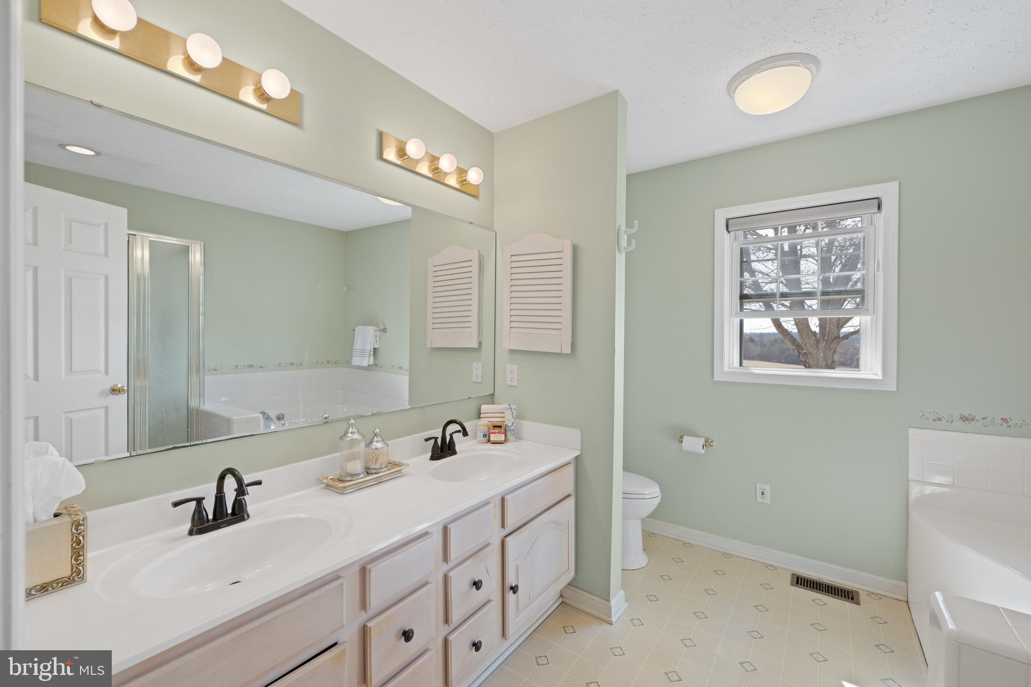 Real estate listing preview #25