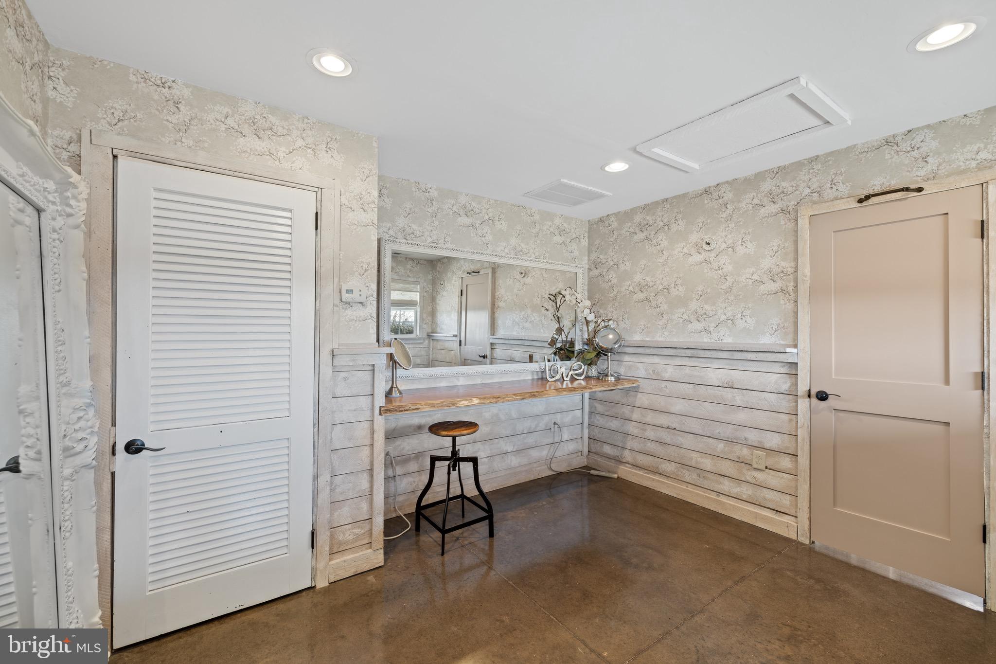 Real estate listing preview #64