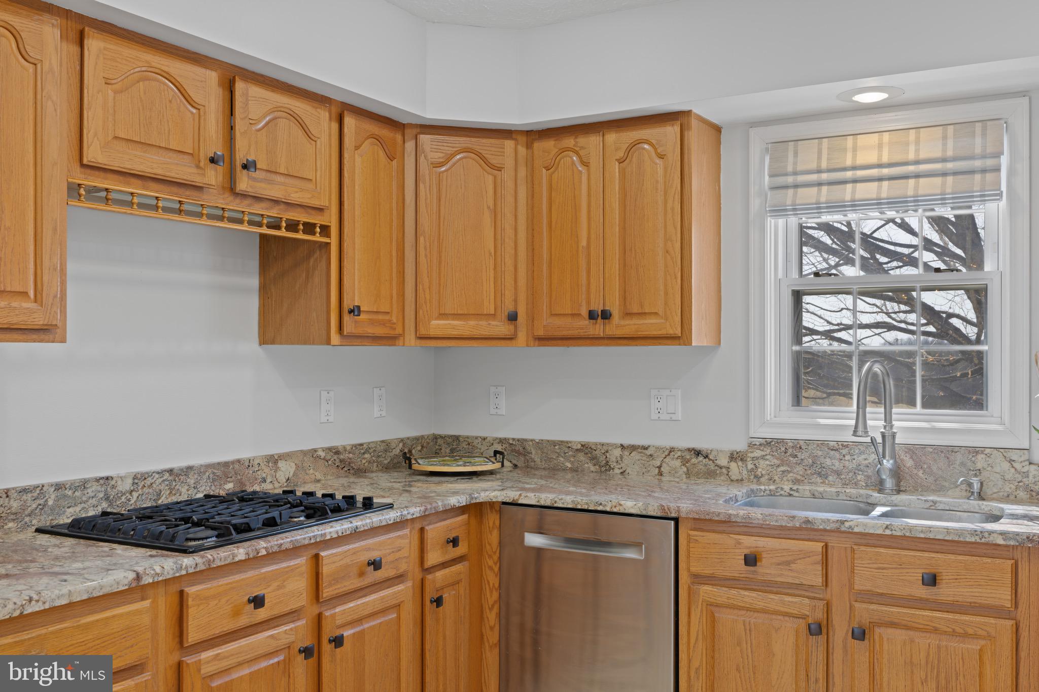 Real estate listing preview #18