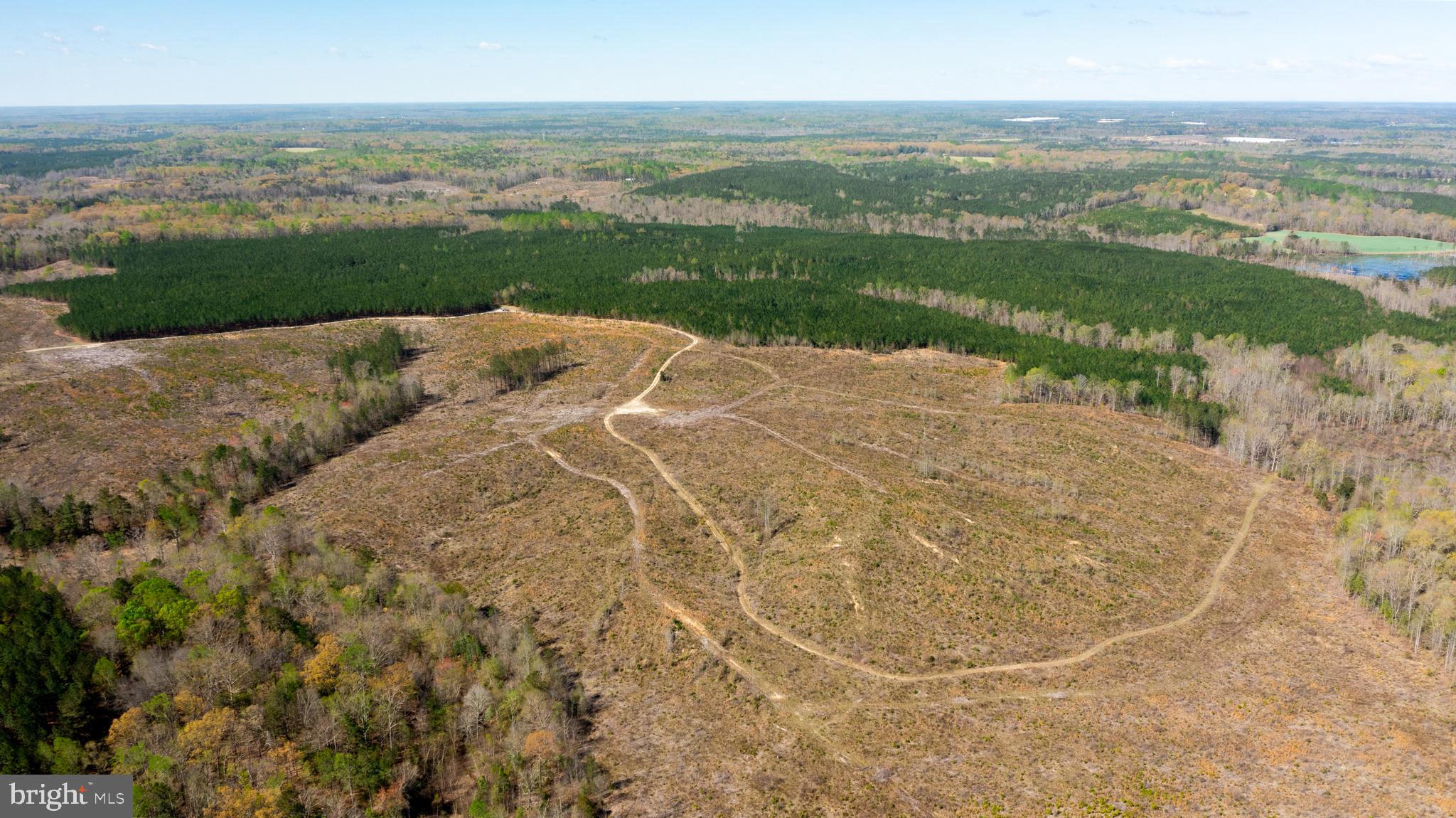 Real estate listing preview #8