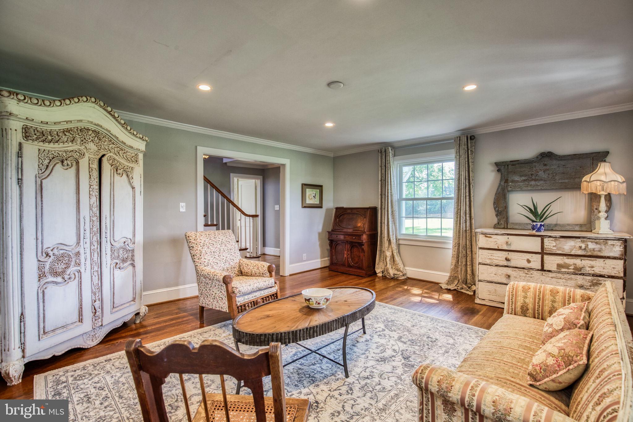 Real estate listing preview #13