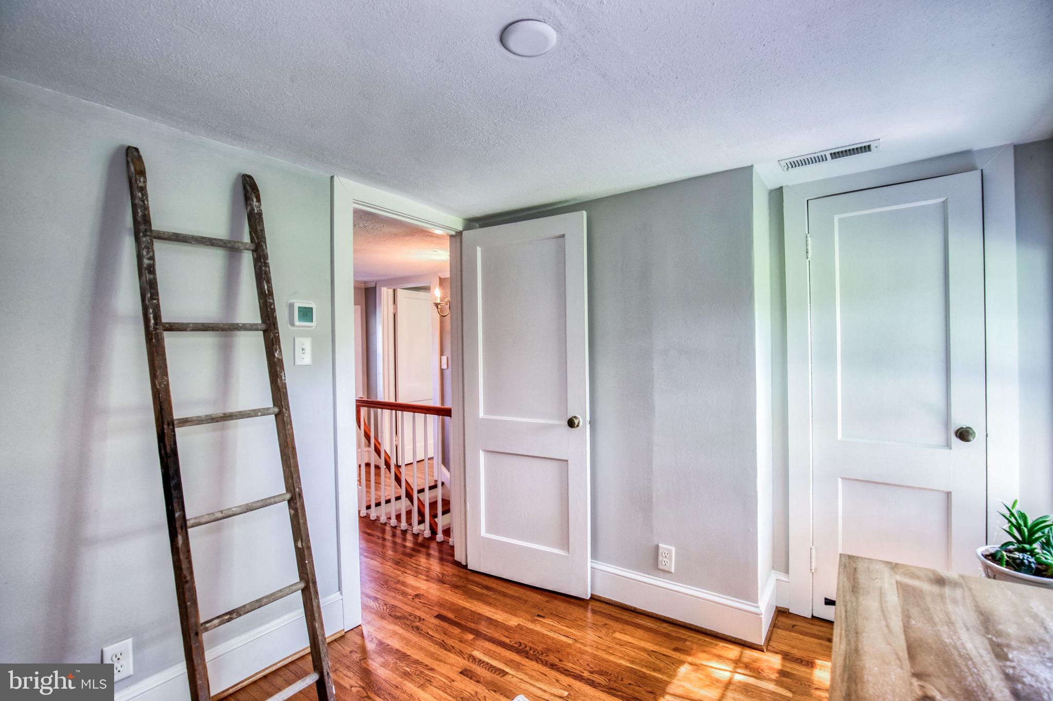 Real estate listing preview #32