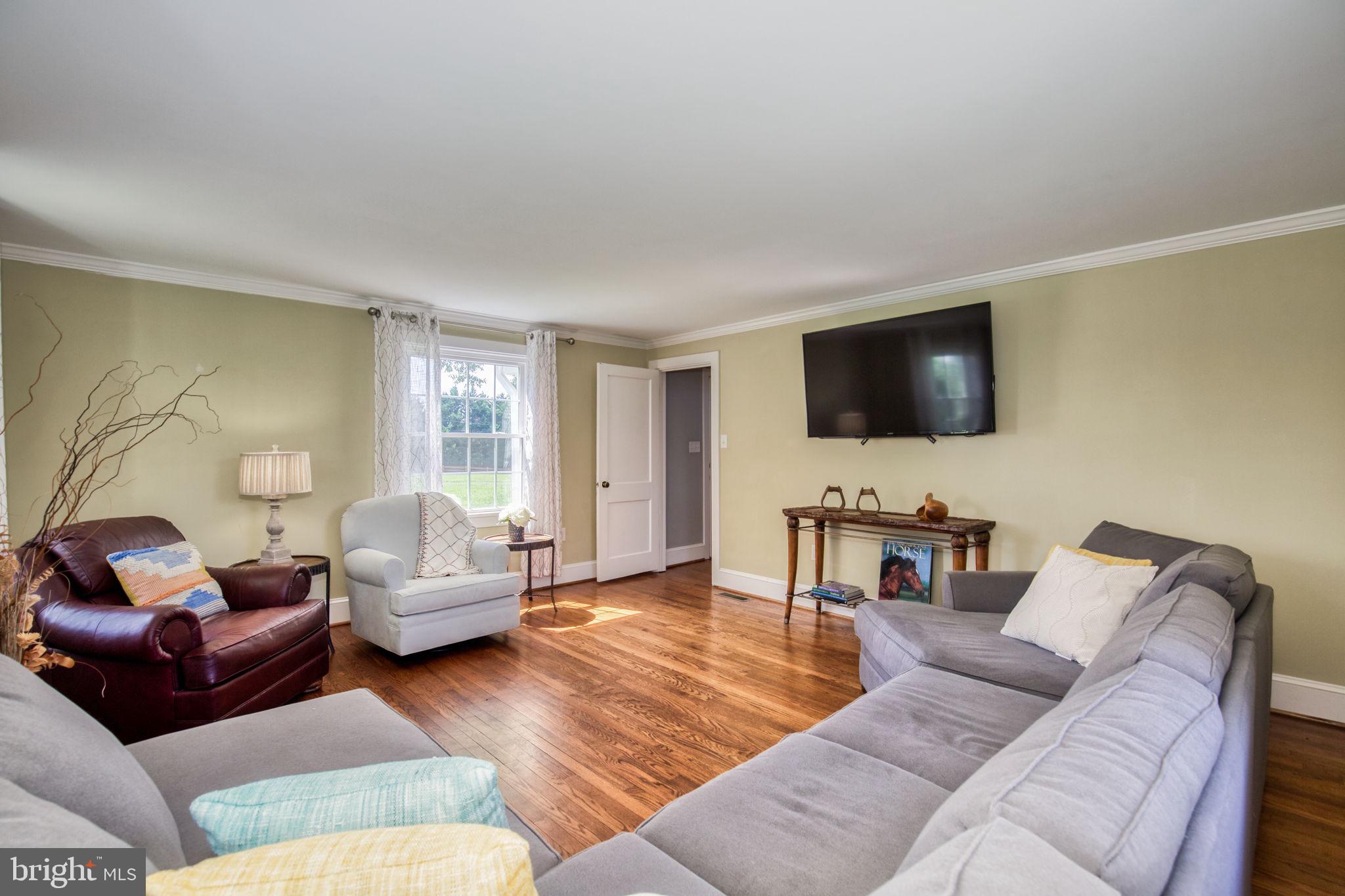 Real estate listing preview #11