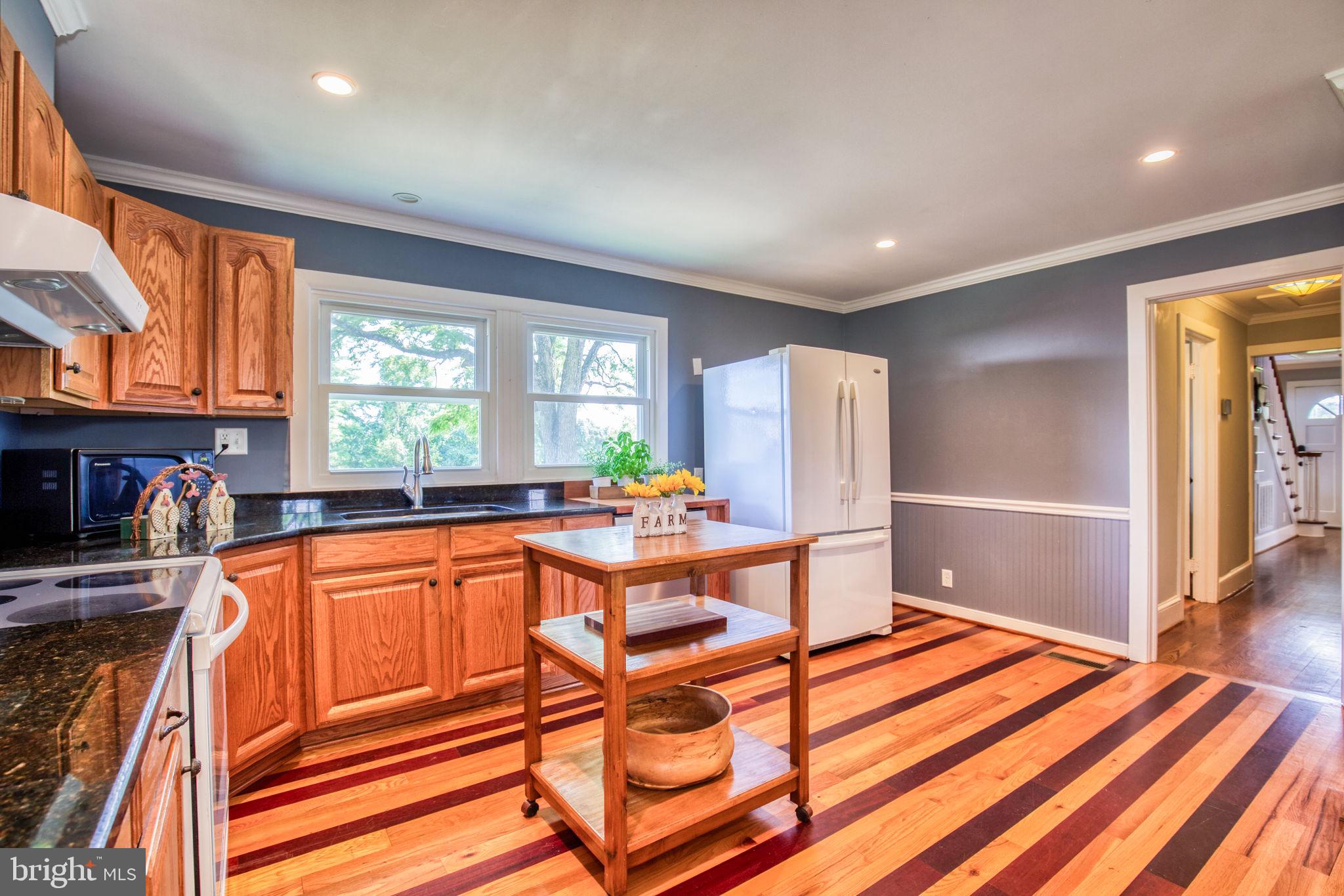 Real estate listing preview #18