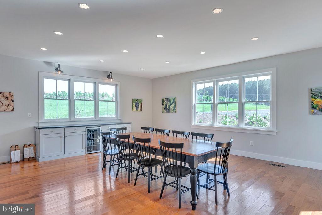 Real estate listing preview #16