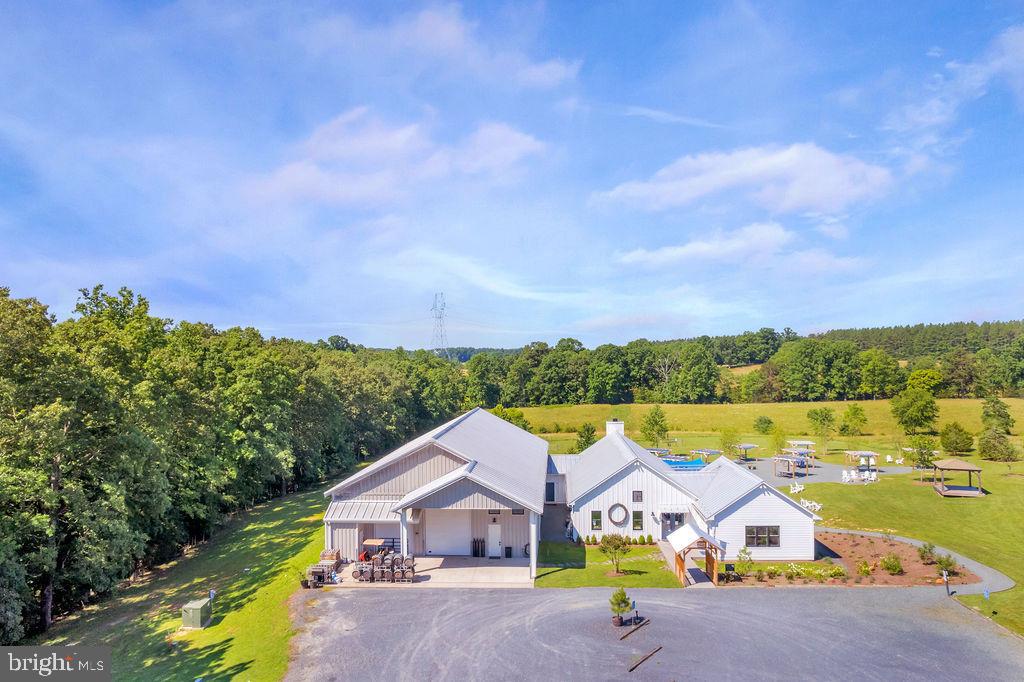 Real estate listing preview #1