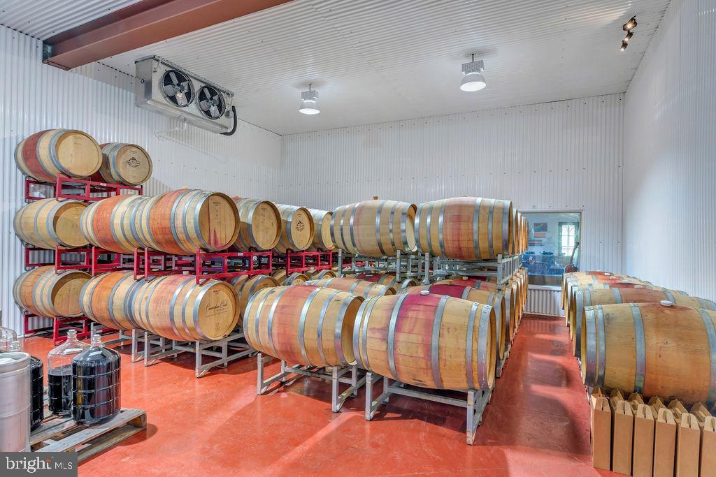 Real estate listing preview #18