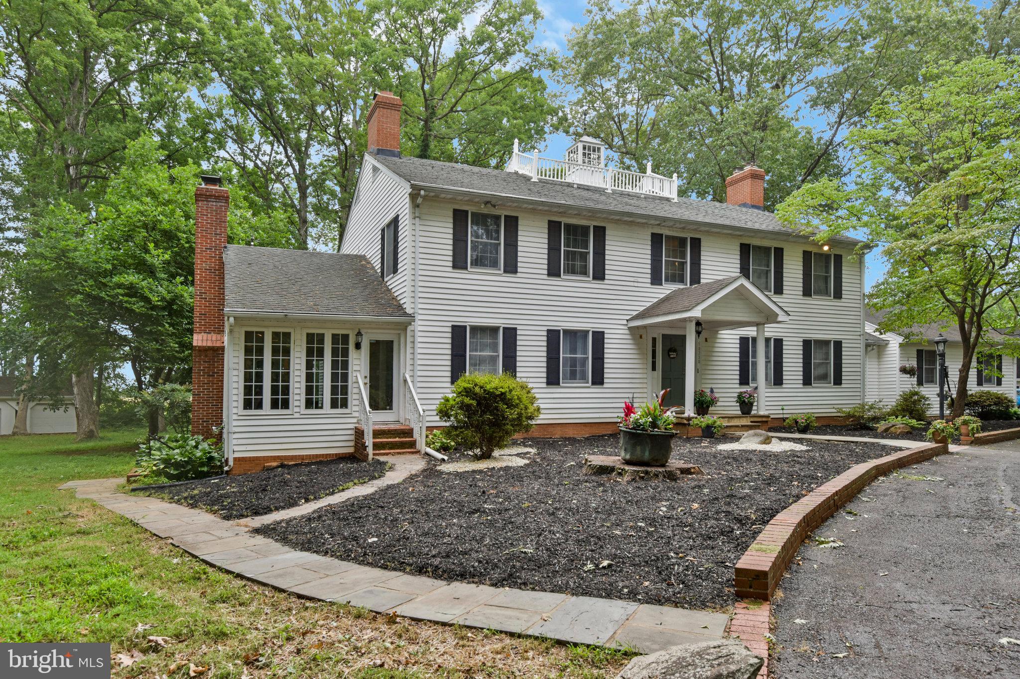 Real estate listing preview #8