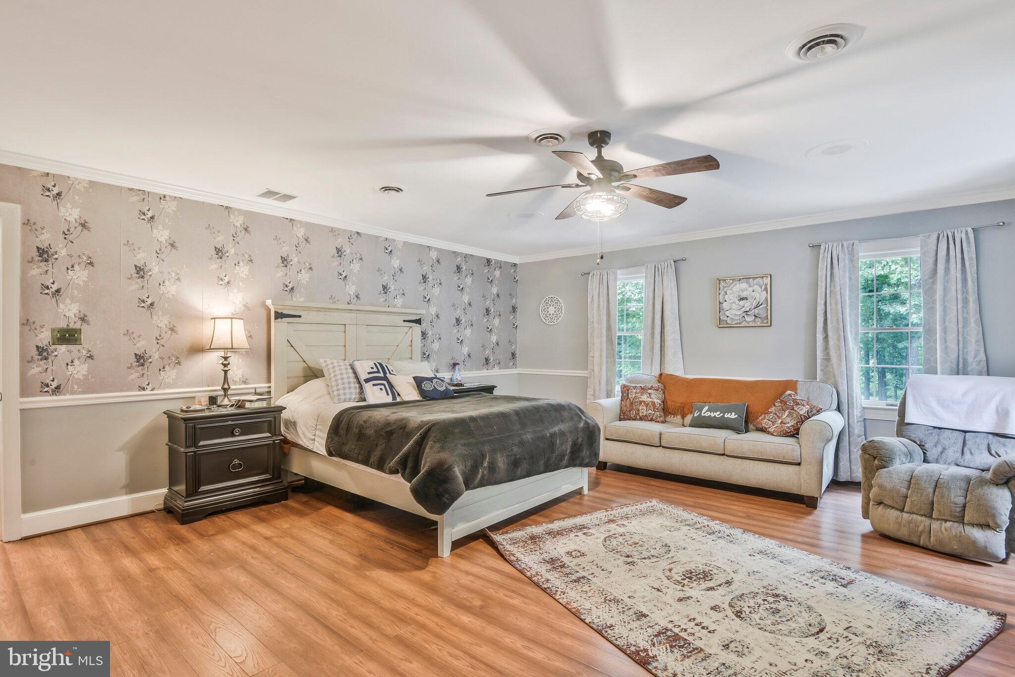 Real estate listing preview #6