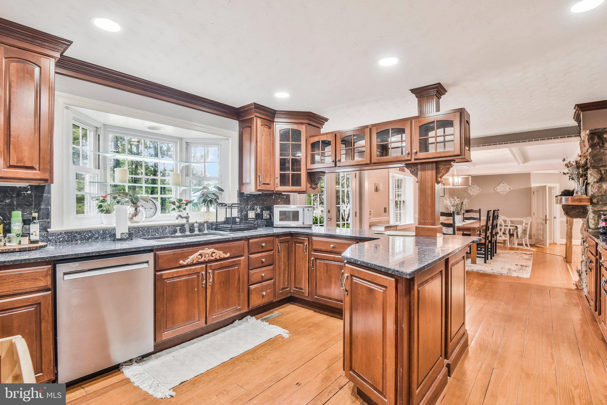 Real estate listing preview #11