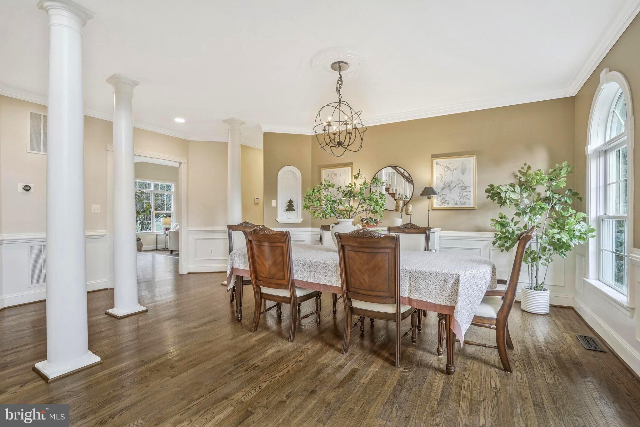 Real estate listing preview #16