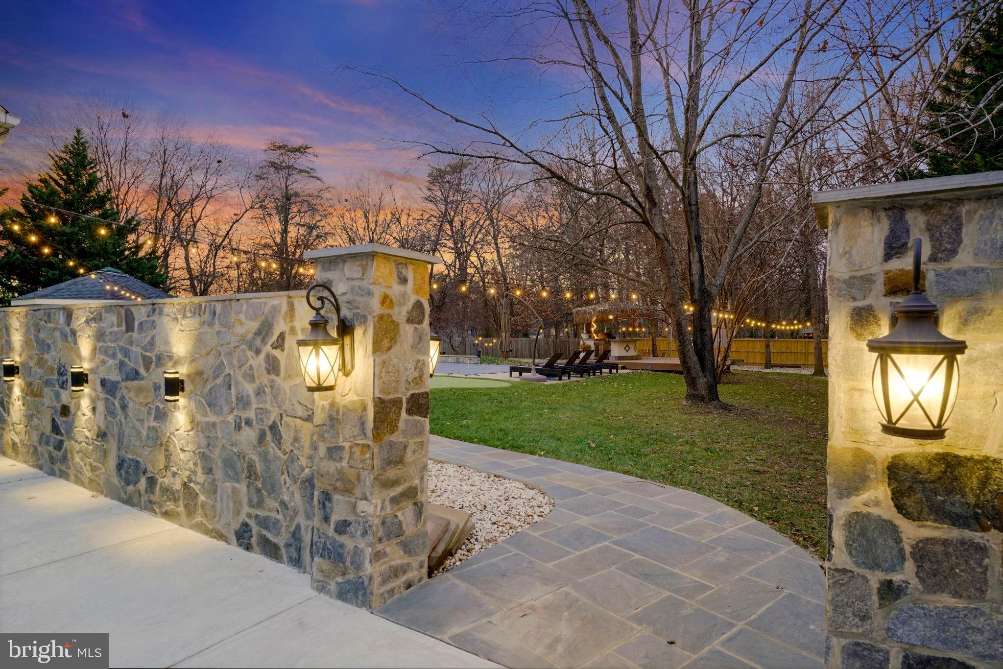 Real estate listing preview #98