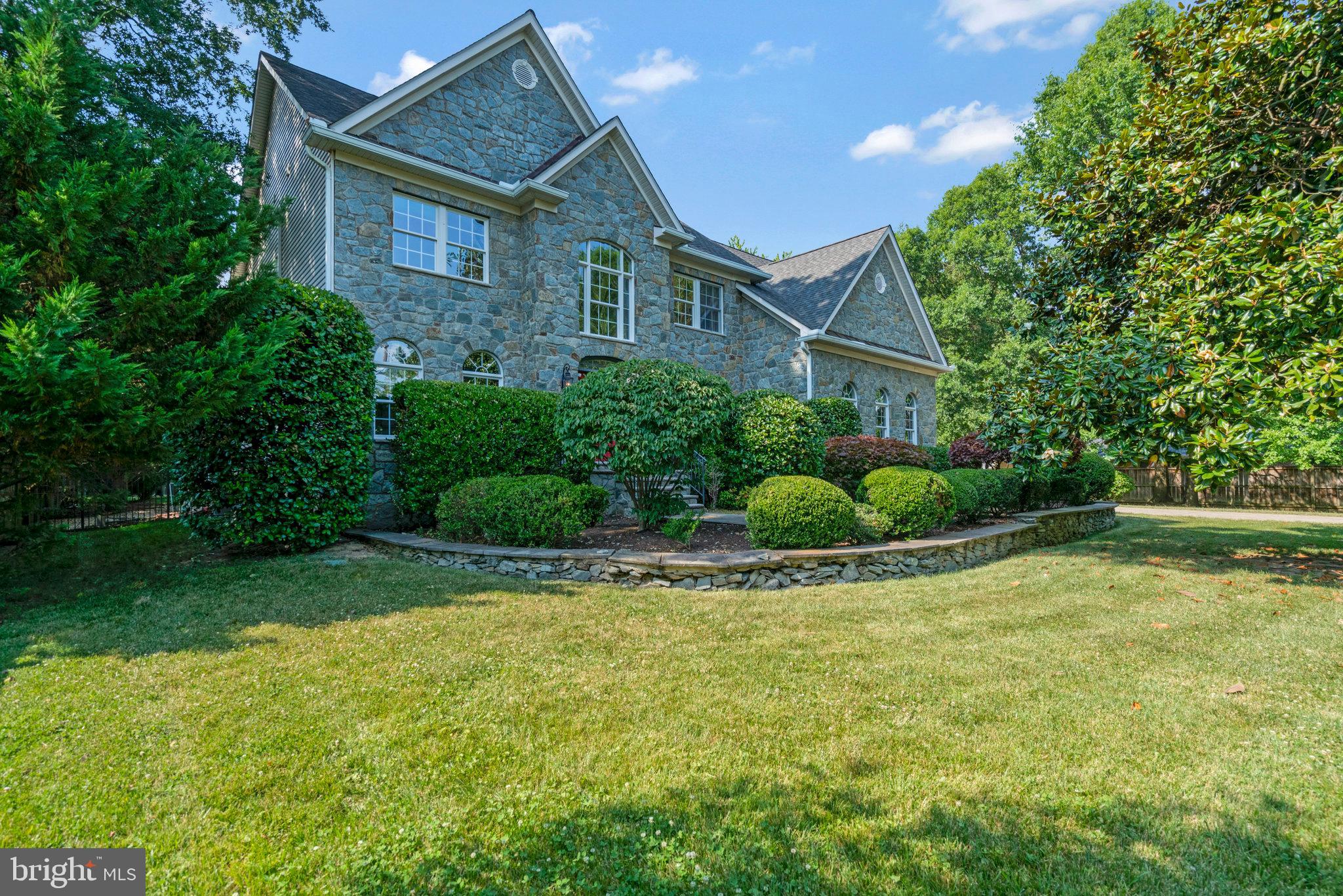 Real estate listing preview #7