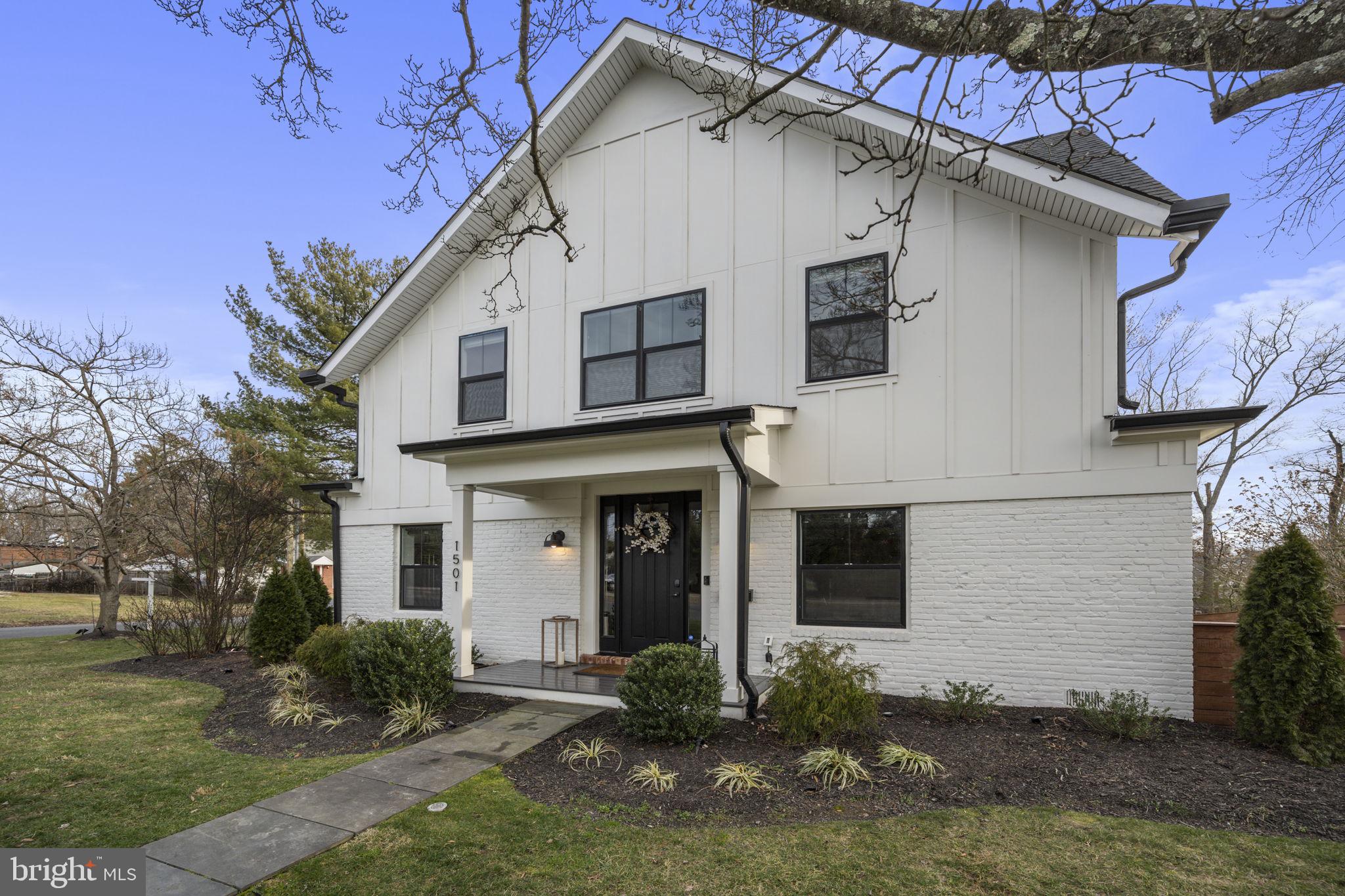 Real estate listing preview #4