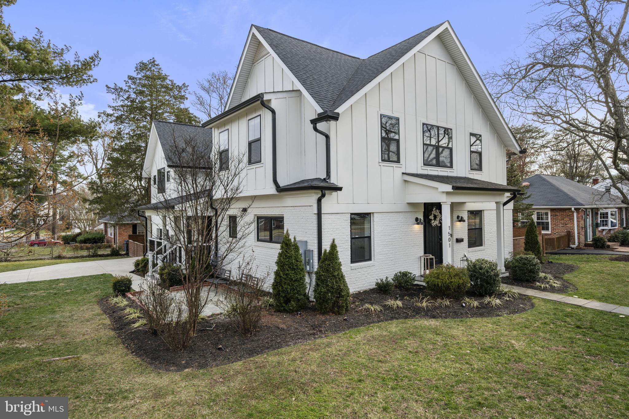 Real estate listing preview #3