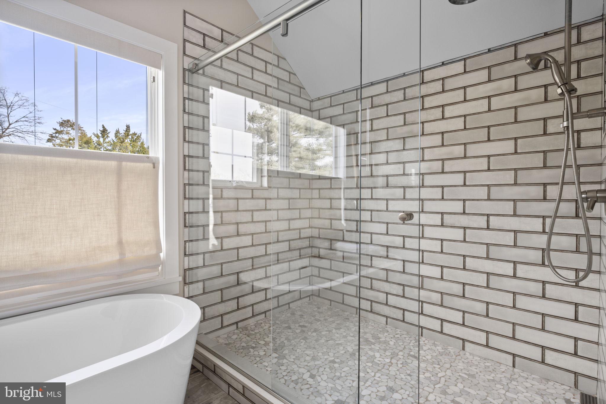 Real estate listing preview #32