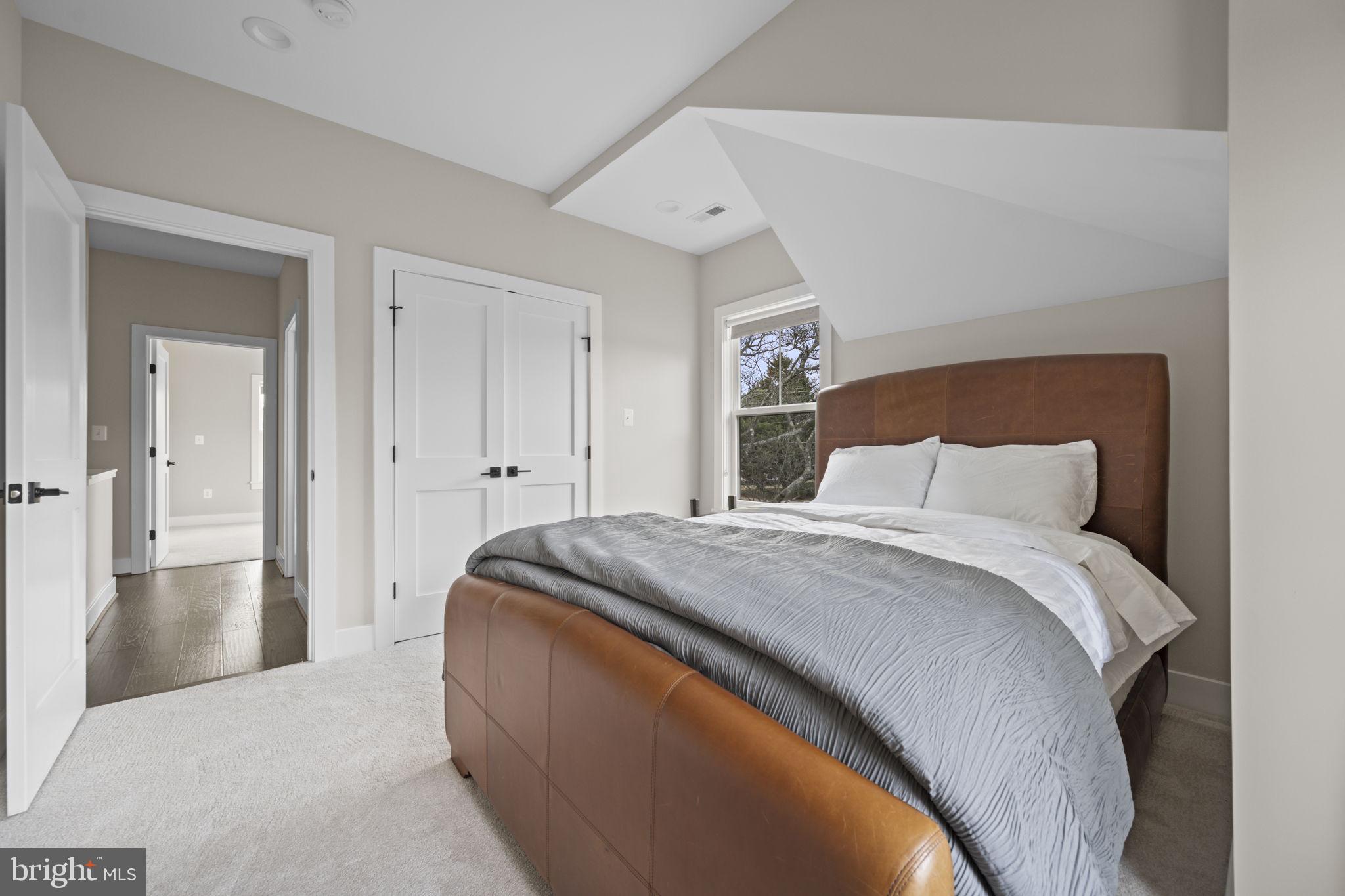 Real estate listing preview #44