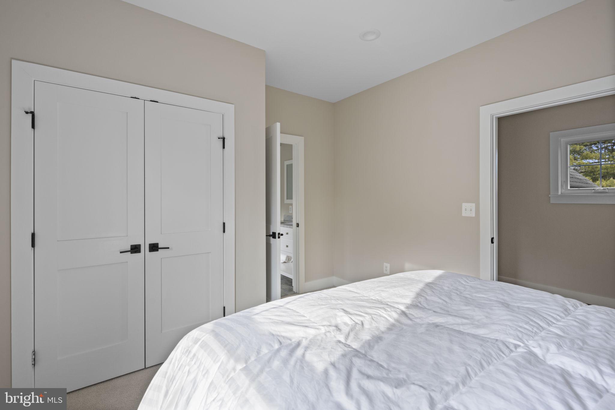 Real estate listing preview #36