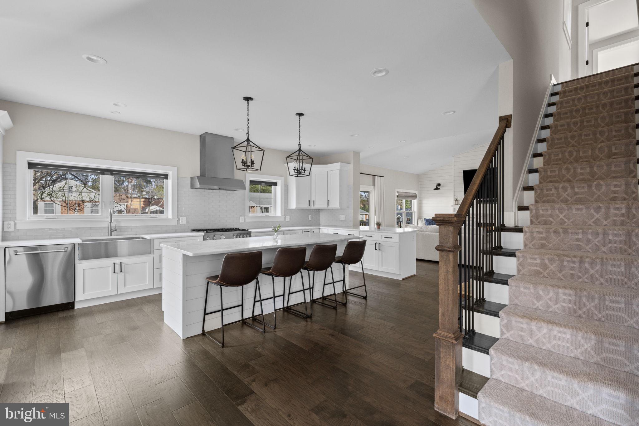 Real estate listing preview #9