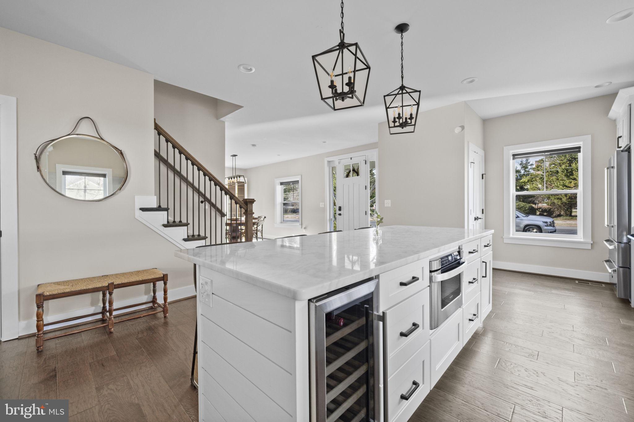 Real estate listing preview #12