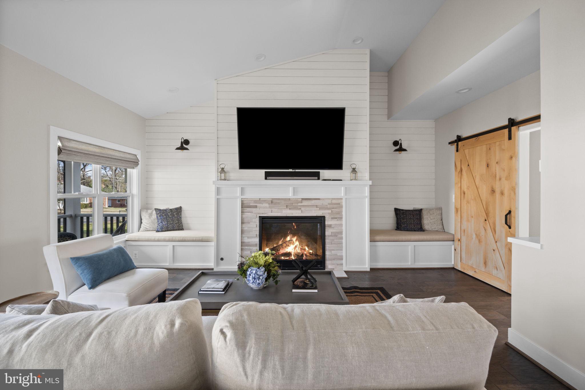 Real estate listing preview #14