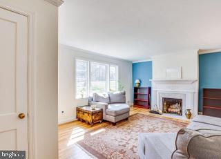 Real estate listing preview #11