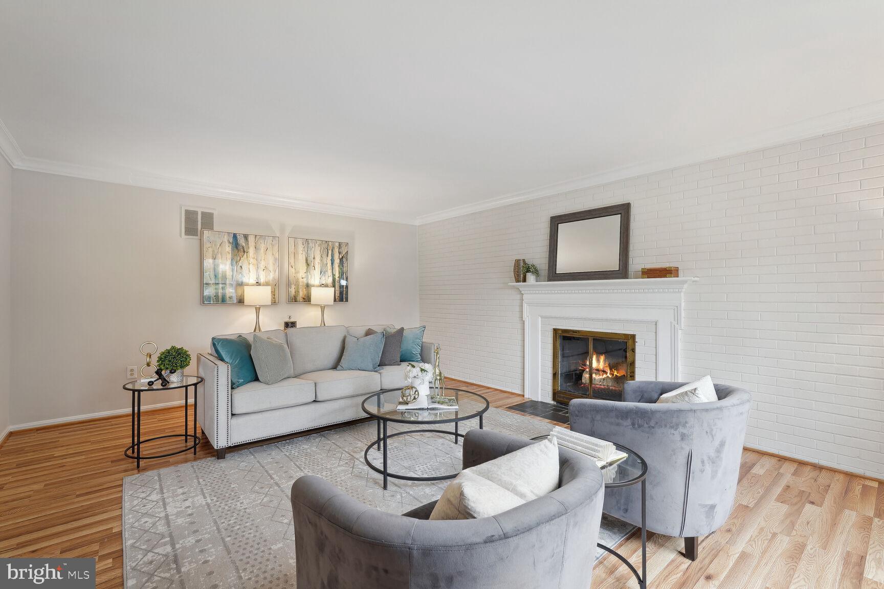 Real estate listing preview #11