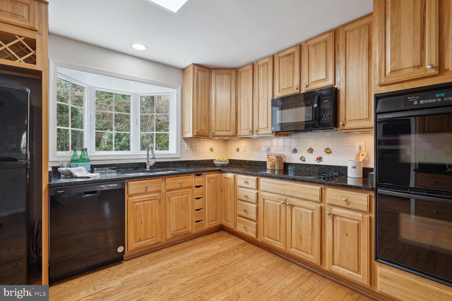 Real estate listing preview #25