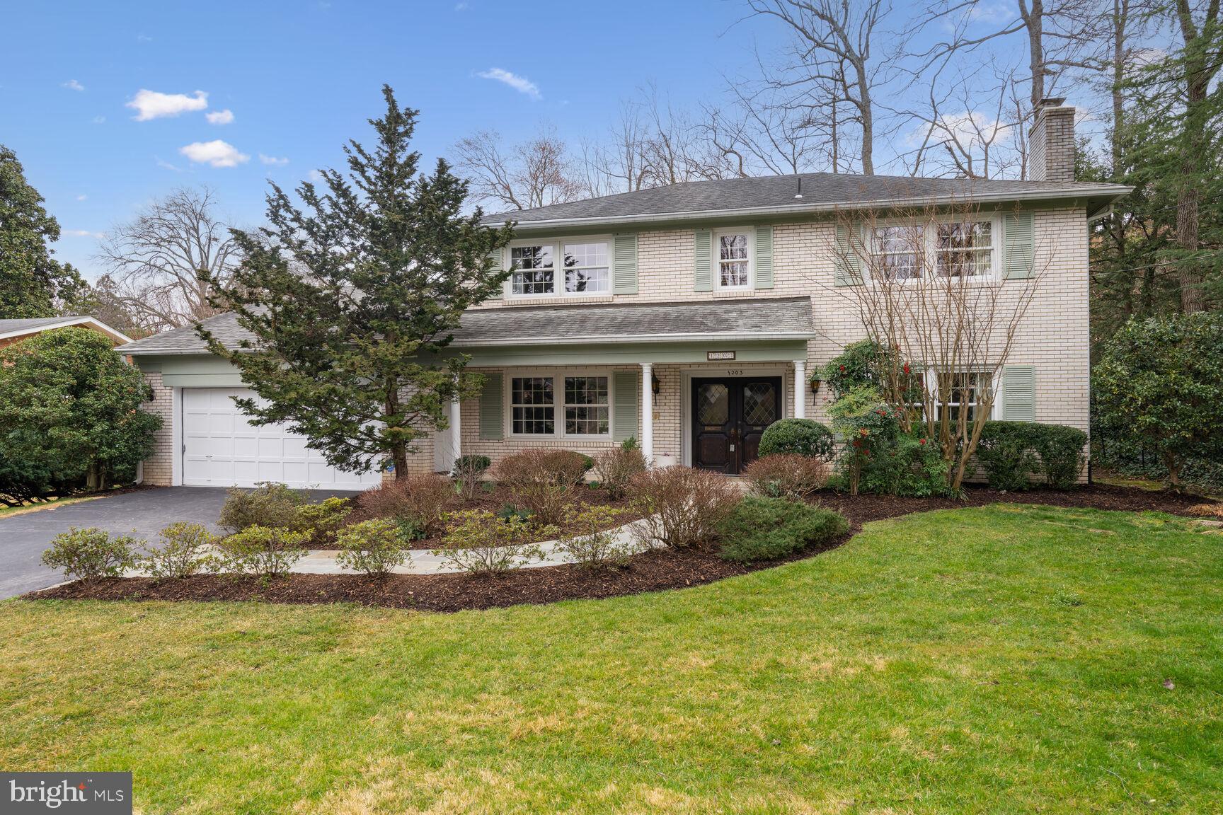 Real estate listing preview #3