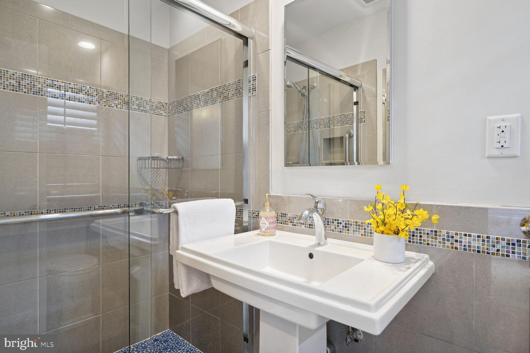 Real estate listing preview #35