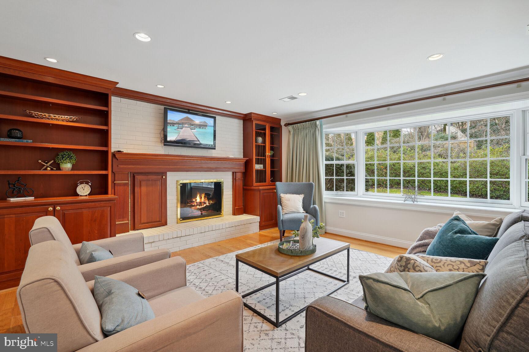 Real estate listing preview #13