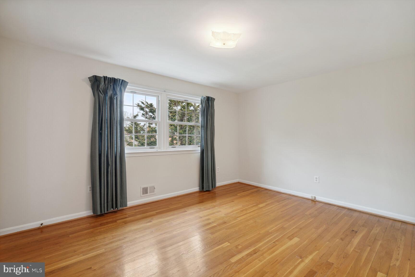 Real estate listing preview #30