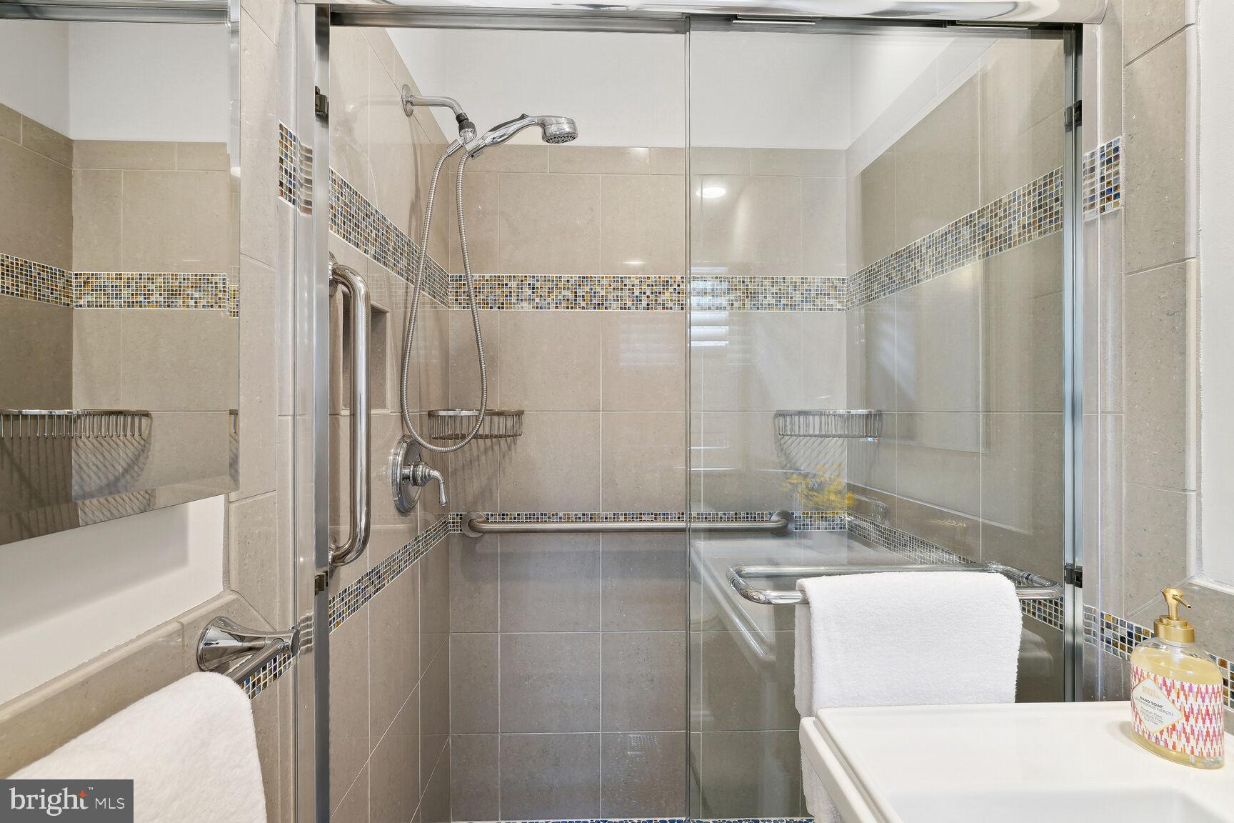 Real estate listing preview #36